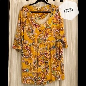 Beautiful Tunic top 🌻🌻🌻Perfect for Fall